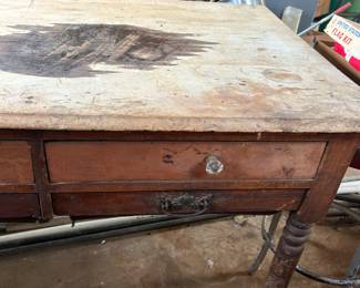 Possum belly bakers table