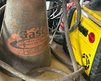 Antique spray painter - great graphics - good for decor