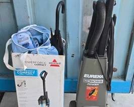 3542 Vaccums, Umbrella Disposable Razors