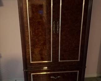 7500 Vintage Armoire