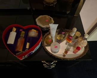 8188 Perfume Collection and Jewelry Box