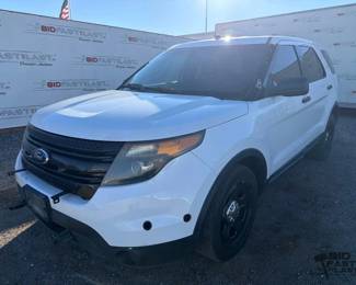 235 2014 Ford Explorer