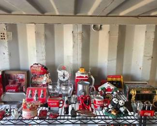 4000 CocaCola Memorabilia