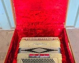 3510 Contello Accordion