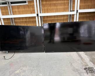 2520 2 Insignia Televisions