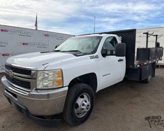 310 2011 Chevrolet Silverado LOW MILES