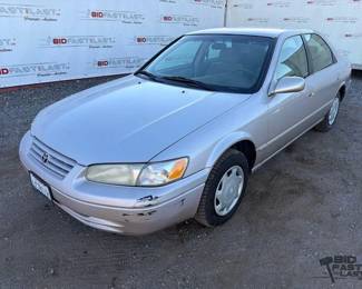 480 1999 Toyota Camry