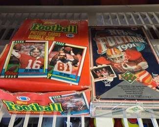 6110 Vinatge Football Trading Cards