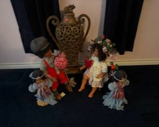 8197 Dolls and Decorative Elephant Vase