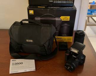 (BRAND NEW) Nikon D3500 DSLR Camera Kit with 18-55mm VR, 70-300mm Lens Kit, Nikon SB-400 Flash and Nikon Camera Bag