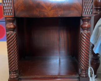 Drexel Nightstand (27.5” x 18” x 15”)