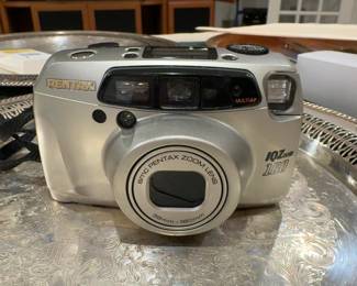 Pentax IQZoom 160 35mm Point and Shoot Film Camera (needs battery / charger)