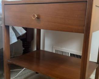 Morganton Nightstand with Drawer (24” x 22” x 15”)