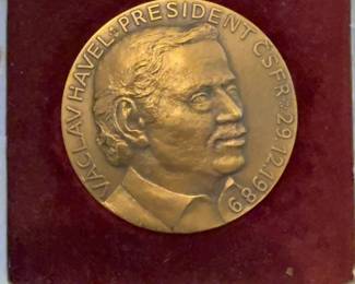 Václav Havel Bronze Presidential Medal – December 29, 1989 – Czechoslovakia – Museum Struck