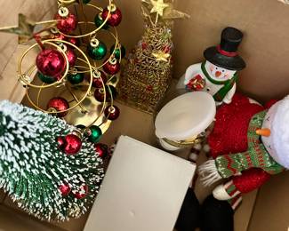 Christmas - much more decorations