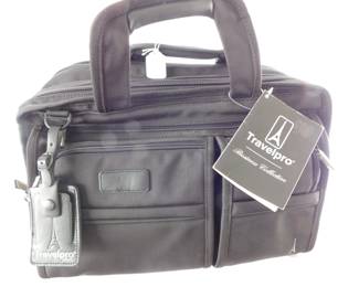Travel pro leather computer bag. 