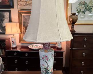 Very Nice Famille Rose Lamp