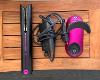 Dyson Airstraight Flatiron. Photo 1 of 2.