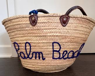 Soeur du Maroc Palm Beach Woven Natural Fiber Bag. Photo 1 of 2.