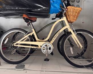 Townie Electra 7D Bikes - 2 Step Through & 1 Step Over. Photo 1 of 2.
