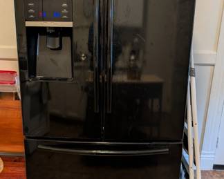Samsung 28 Cubic Ft Refrigerator Freezer - Works Great!