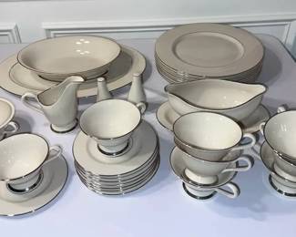 Home Fine China Exquisit Plates, Cups Much More