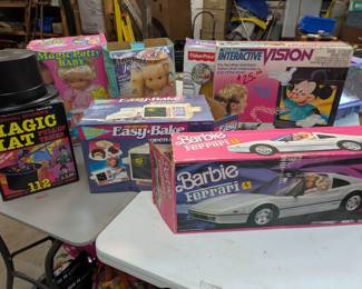 Barbie, Fisher Price etc