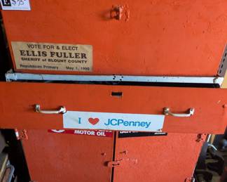 Rolling metal toolbox