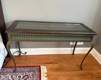 CONSOLE TABLE