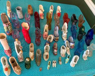 LARGE COLLECTION OF COLLECTIBLE SHOES