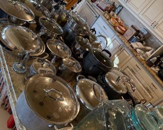 OUR LAST KITCHEN THIS YEAR AND SHE'S LOADED!