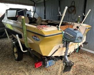 Glastron V163 Runabout with Johnson Trolling Motor