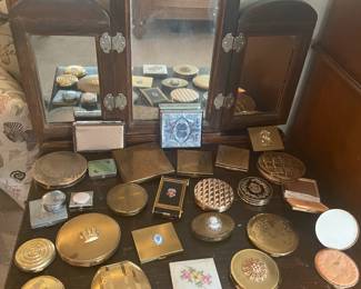 Vintage compacts, cigarette boxes, etc