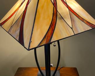 Table lamp