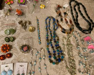 Costume jewelry-100's of pieces!!