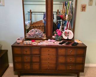 Mid century modern dresser with mirror