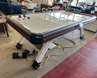 Air Hockey Table