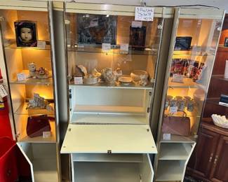 Mirrored Display Shelfing Unit with lighting