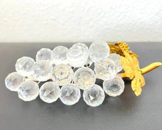 HKF253- Swarovski Crystal Collectibles- “Bunch Of Grapes”