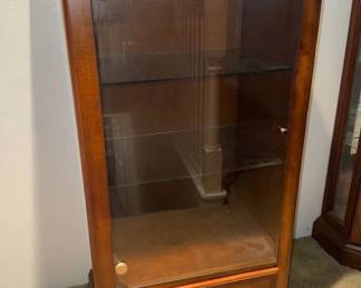 HKF390 Solid Wood Display Case