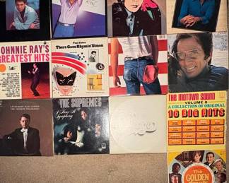 HKF055 Assortment Of Vinyl Records Featuring Paul Anka 