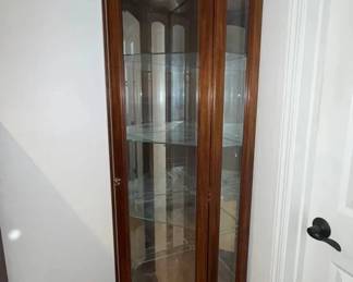 HKF391 Wood Corner Display Case