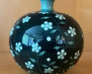 HKF292 - Korean Celadon Vase 