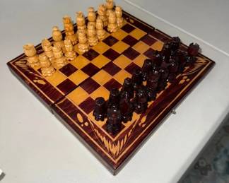 HKF137 Italian Hand-Carved Portable Chess/Backgammon Set