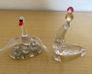 HKF232 - Swarovski Crystal Collectibles - “Swan Family” & “Playing Seal”