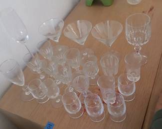 HKF201 Assorted Glassware Set