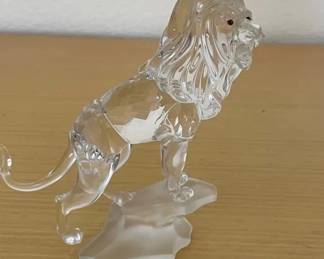 HKF363 - Swarovski Crystal Collectibles - "Roaring Lion"