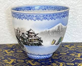 HKF318- Vintage Chinese “Eggshell” Porcelain Teacup 