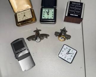 HKF168 Miscellaneous Clocks and Electronics