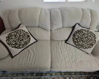 HKF145- Love Seat Recliner 